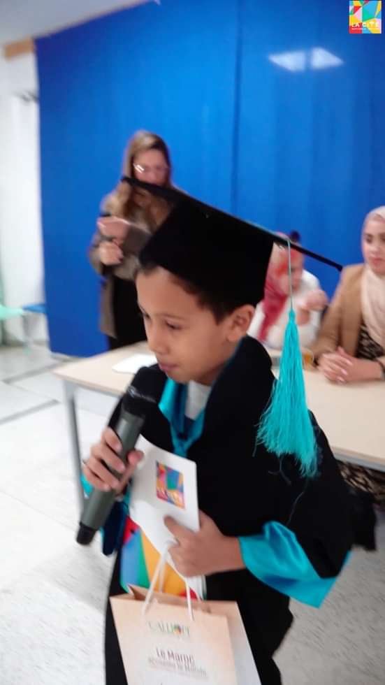 remise des diplômes cambridge - école la cité